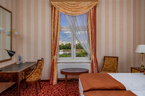 Ensana Grand Margaret Island image 2